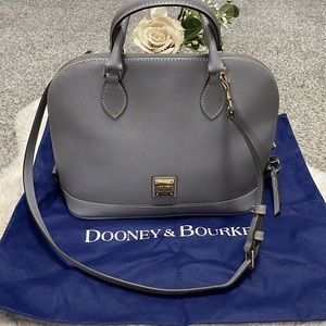 ✨Dooney & Bourke Grey Pebble Grain Zip Zip Satchel✨